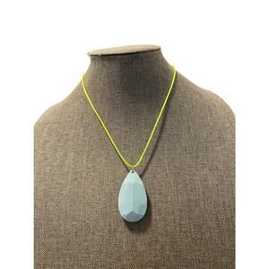 teardrop pendant necklace
